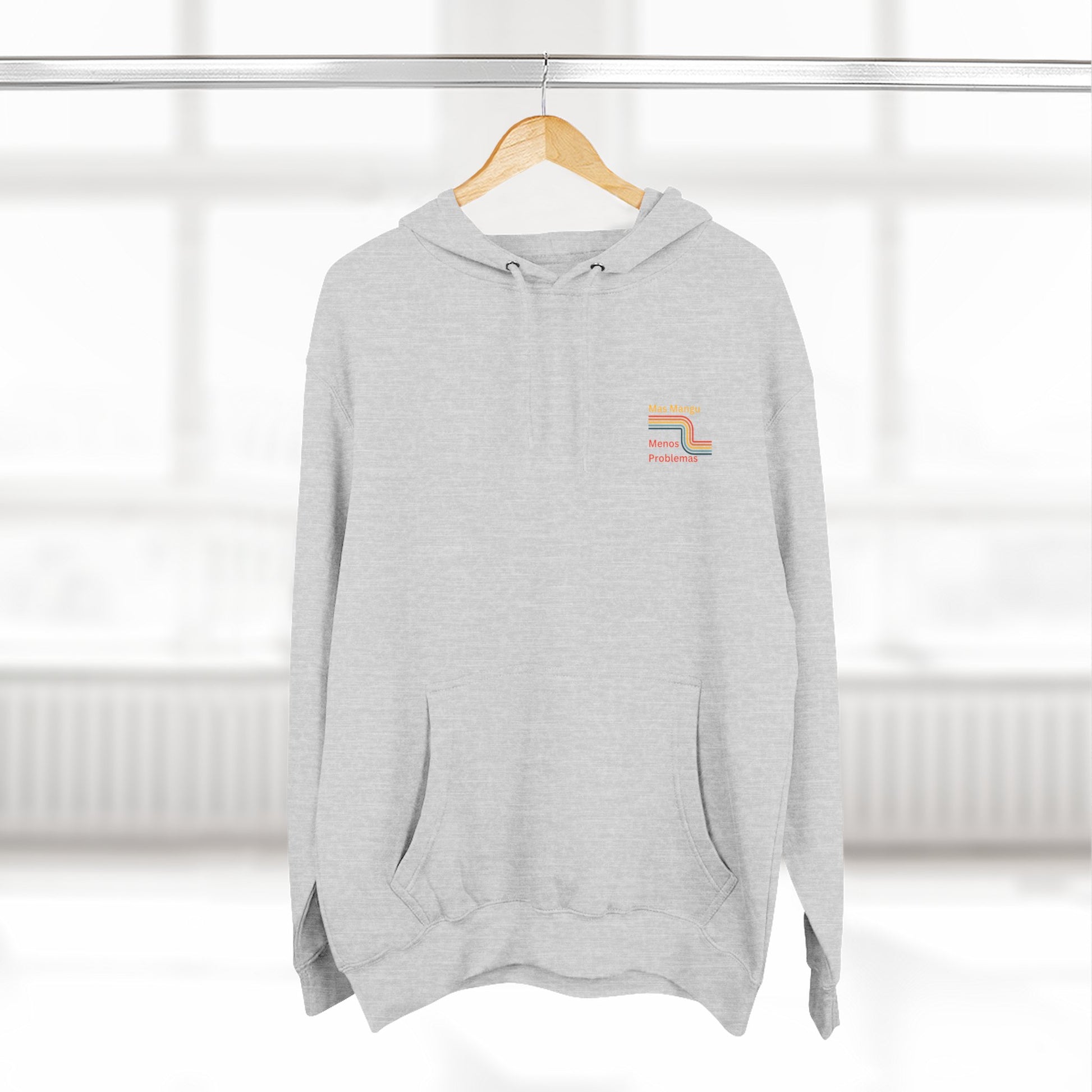 'Mas Mangu, Menos Problemas' Motivational Sweatshirt for Comfort and Style - Little Story Co.
